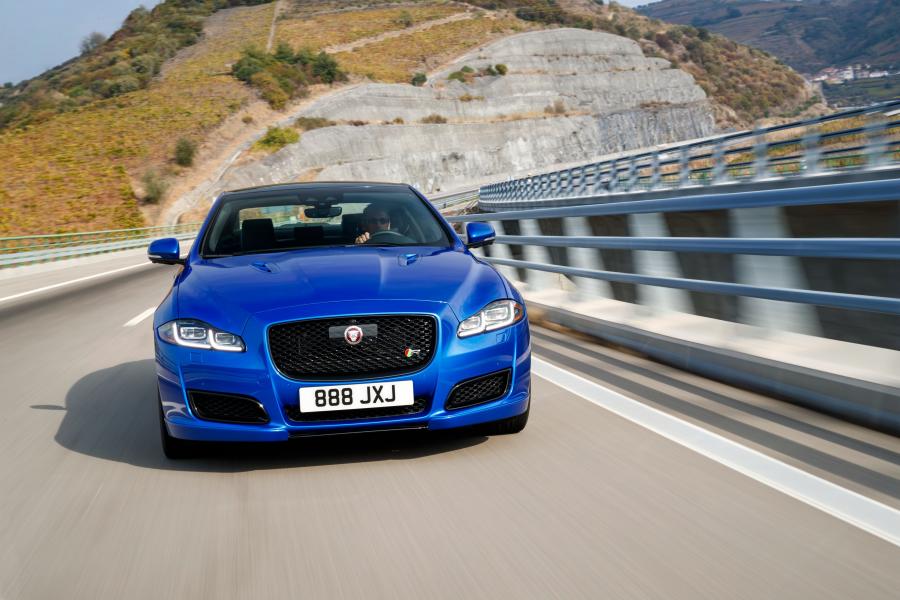  Jaguar XJR575 (X351) 2017 года  (WW) (фото 41 из 46)